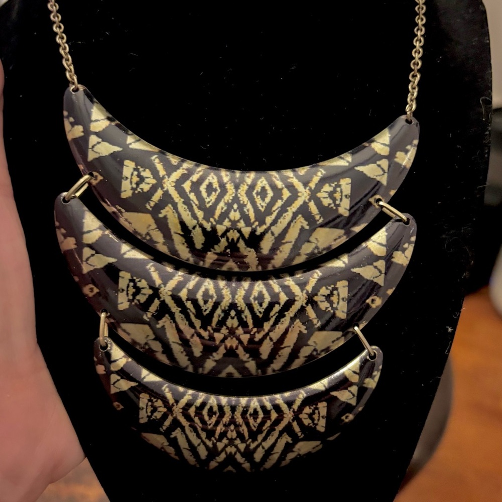 Tiered Tribal Necklace, Black & Gold. Like New!